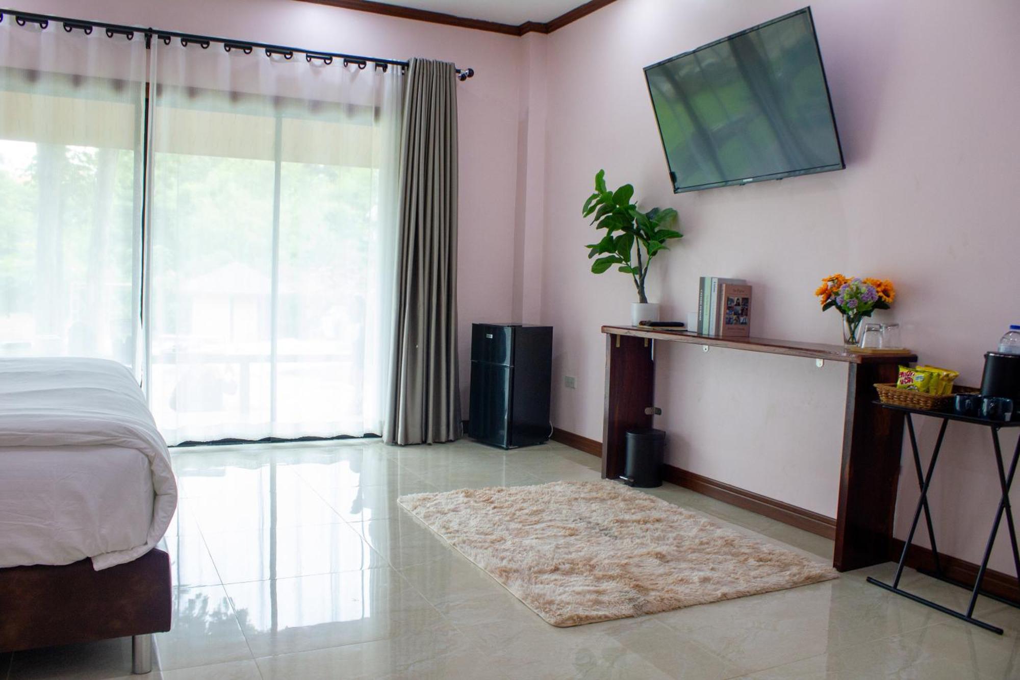 Jindarin Villas Pakchong Exterior photo