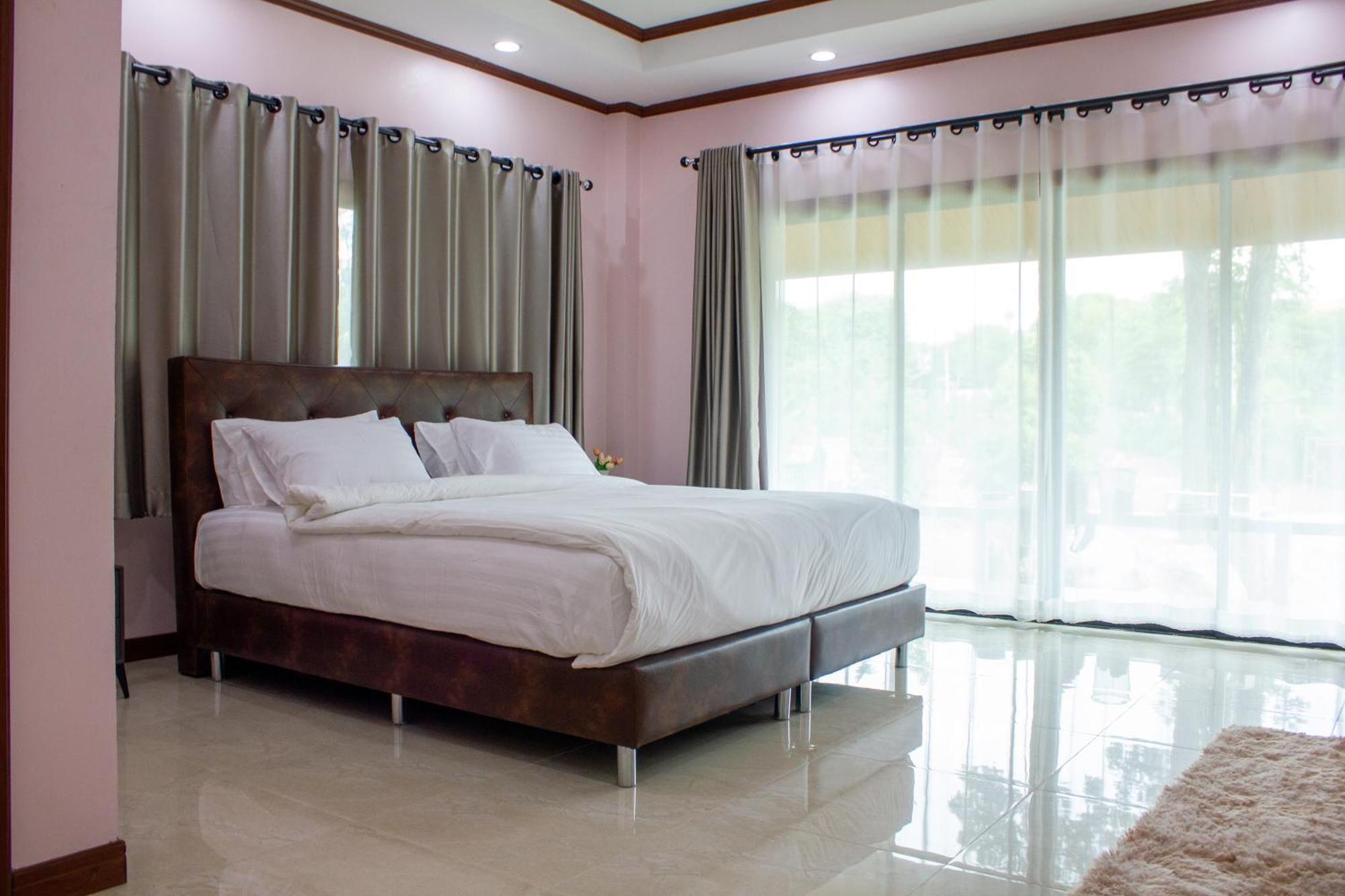 Jindarin Villas Pakchong Exterior photo