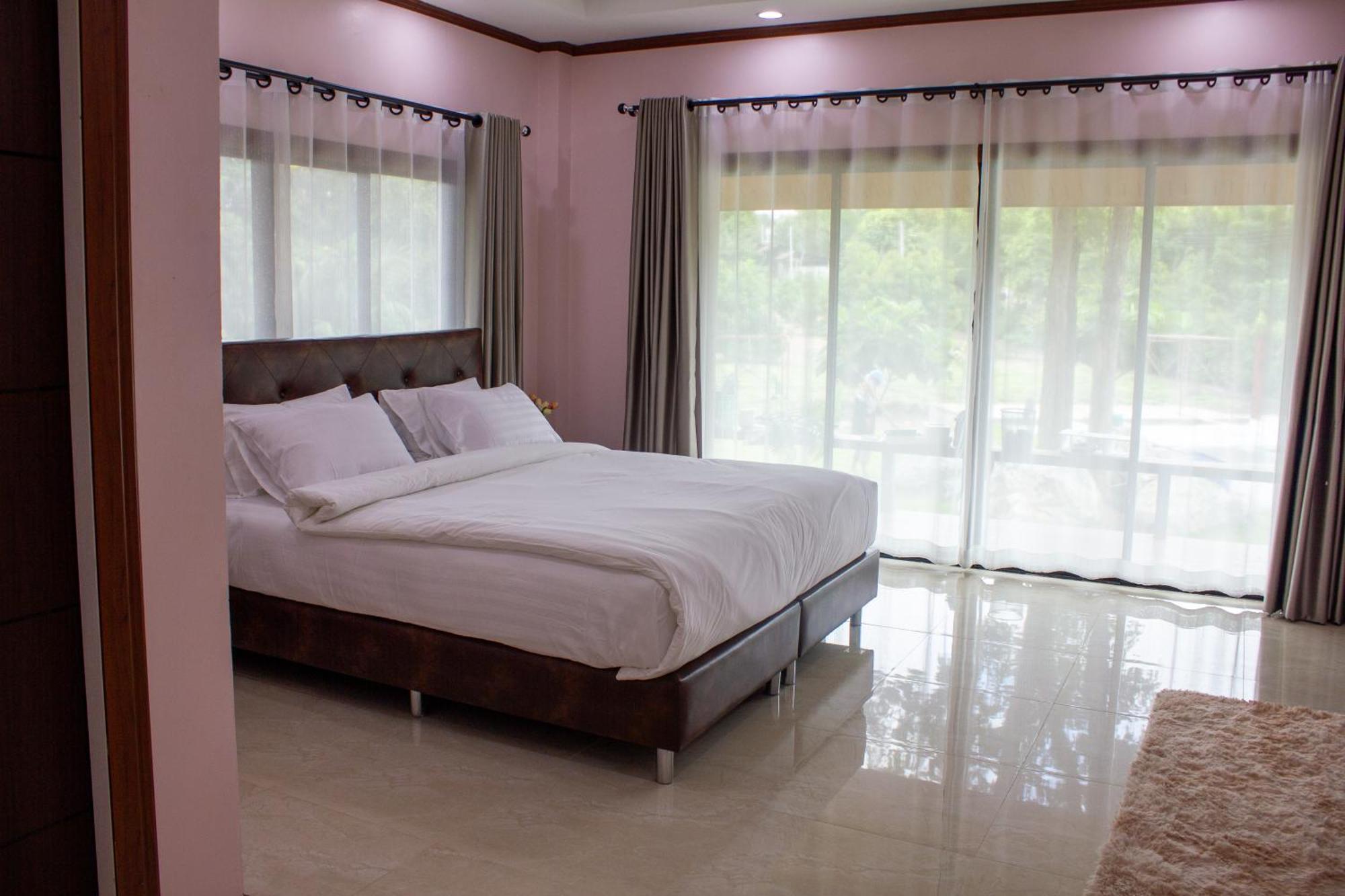 Jindarin Villas Pakchong Exterior photo